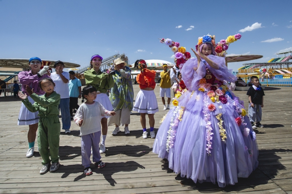 响沙湾,沙漠,度假地,景区,旅游,图片,照片,摄影,内蒙古响沙湾,内蒙古旅游,鄂尔多斯市旅游,莲花酒店,莲花度假酒店,莲沙度假岛,福沙度假岛,悦沙休闲岛,仙沙休闲岛,一粒沙度假村,在线预订,预定,旅行社,AAAAA,5A级旅游景区,库布齐,库布其沙漠,库布其旅游