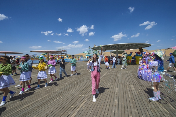 响沙湾,沙漠,度假地,景区,旅游,图片,照片,摄影,内蒙古响沙湾,内蒙古旅游,鄂尔多斯市旅游,莲花酒店,莲花度假酒店,莲沙度假岛,福沙度假岛,悦沙休闲岛,仙沙休闲岛,一粒沙度假村,在线预订,预定,旅行社,AAAAA,5A级旅游景区,库布齐,库布其沙漠,库布其旅游