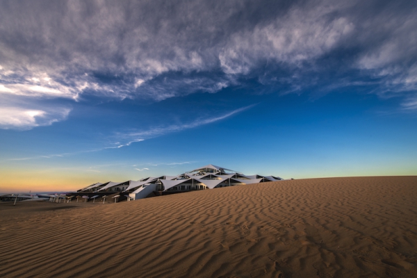 响沙湾,沙漠,度假地,景区,旅游,图片,照片,摄影,内蒙古响沙湾,内蒙古旅游,鄂尔多斯市旅游,莲花酒店,莲花度假酒店,莲沙度假岛,福沙度假岛,悦沙休闲岛,仙沙休闲岛,一粒沙度假村,在线预订,预定,旅行社,AAAAA,5A级旅游景区,库布齐,库布其沙漠,库布其旅游