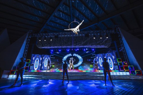 响沙湾,沙漠,度假地,景区,旅游,图片,照片,摄影,内蒙古响沙湾,内蒙古旅游,鄂尔多斯市旅游,莲花酒店,莲花度假酒店,莲沙度假岛,福沙度假岛,悦沙休闲岛,仙沙休闲岛,一粒沙度假村,在线预订,预定,旅行社,AAAAA,5A级旅游景区,库布齐,库布其沙漠,库布其旅游