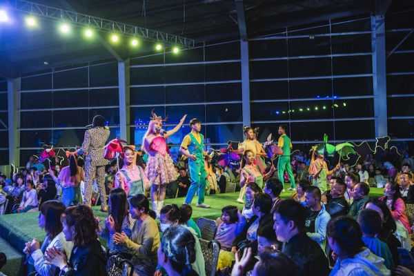 响沙湾,沙漠,度假地,景区,旅游,图片,照片,摄影,内蒙古响沙湾,内蒙古旅游,鄂尔多斯市旅游,莲花酒店,莲花度假酒店,莲沙度假岛,福沙度假岛,悦沙休闲岛,仙沙休闲岛,一粒沙度假村,在线预订,预定,旅行社,AAAAA,5A级旅游景区,库布齐,库布其沙漠,库布其旅游