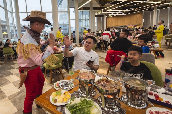 响沙湾,沙漠,度假地,景区,旅游,图片,照片,摄影,内蒙古响沙湾,内蒙古旅游,鄂尔多斯市旅游,莲花酒店,莲花度假酒店,莲沙度假岛,福沙度假岛,悦沙休闲岛,仙沙休闲岛,一粒沙度假村,在线预订,预定,旅行社,AAAAA,5A级旅游景区,库布齐,库布其沙漠,库布其旅游