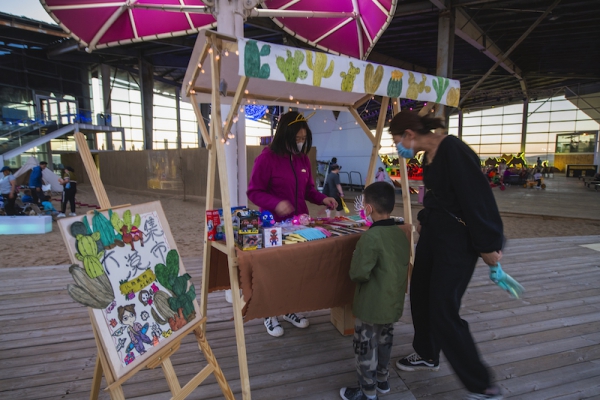 响沙湾,沙漠,度假地,景区,旅游,图片,照片,摄影,内蒙古响沙湾,内蒙古旅游,鄂尔多斯市旅游,莲花酒店,莲花度假酒店,莲沙度假岛,福沙度假岛,悦沙休闲岛,仙沙休闲岛,一粒沙度假村,在线预订,预定,旅行社,AAAAA,5A级旅游景区,库布齐,库布其沙漠,库布其旅游