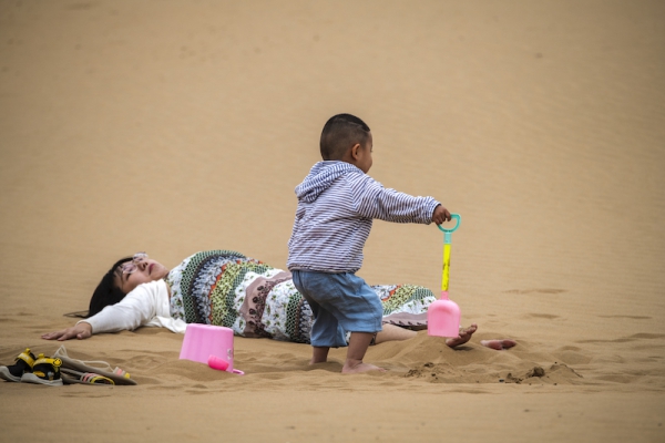 响沙湾,沙漠,度假地,景区,旅游,图片,照片,摄影,内蒙古响沙湾,内蒙古旅游,鄂尔多斯市旅游,莲花酒店,莲花度假酒店,莲沙度假岛,福沙度假岛,悦沙休闲岛,仙沙休闲岛,一粒沙度假村,在线预订,预定,旅行社,AAAAA,5A级旅游景区,库布齐,库布其沙漠,库布其旅游