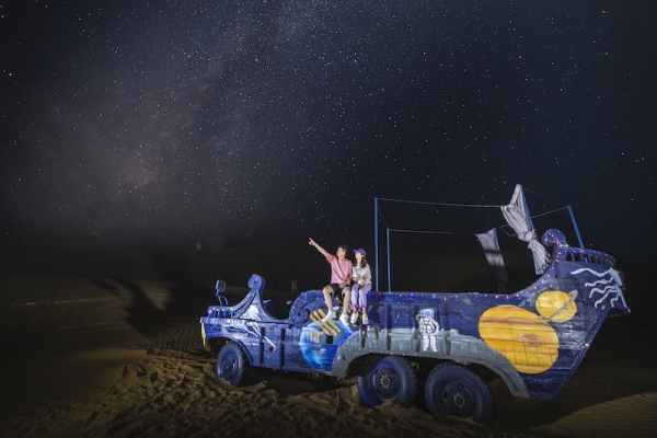 响沙湾,沙漠,度假地,景区,旅游,图片,照片,摄影,内蒙古响沙湾,内蒙古旅游,鄂尔多斯市旅游,莲花酒店,莲花度假酒店,莲沙度假岛,福沙度假岛,悦沙休闲岛,仙沙休闲岛,一粒沙度假村,在线预订,预定,旅行社,AAAAA,5A级旅游景区,库布齐,库布其沙漠,库布其旅游