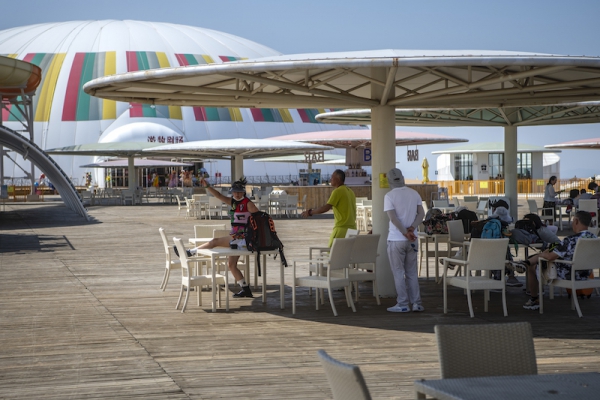 响沙湾,沙漠,度假地,景区,旅游,图片,照片,摄影,内蒙古响沙湾,内蒙古旅游,鄂尔多斯市旅游,莲花酒店,莲花度假酒店,莲沙度假岛,福沙度假岛,悦沙休闲岛,仙沙休闲岛,一粒沙度假村,在线预订,预定,旅行社,AAAAA,5A级旅游景区,库布齐,库布其沙漠,库布其旅游