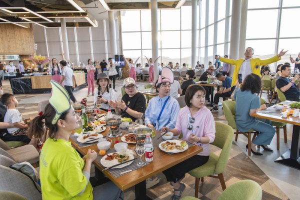 响沙湾,沙漠,度假地,景区,旅游,图片,照片,摄影,内蒙古响沙湾,内蒙古旅游,鄂尔多斯市旅游,莲花酒店,莲花度假酒店,莲沙度假岛,福沙度假岛,悦沙休闲岛,仙沙休闲岛,一粒沙度假村,在线预订,预定,旅行社,AAAAA,5A级旅游景区,库布齐,库布其沙漠,库布其旅游