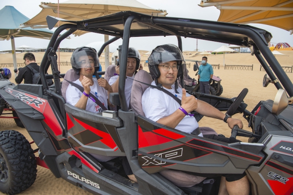 响沙湾,沙漠,度假地,景区,旅游,图片,照片,摄影,内蒙古响沙湾,内蒙古旅游,鄂尔多斯市旅游,莲花酒店,莲花度假酒店,莲沙度假岛,福沙度假岛,悦沙休闲岛,仙沙休闲岛,一粒沙度假村,在线预订,预定,旅行社,AAAAA,5A级旅游景区,库布齐,库布其沙漠,库布其旅游