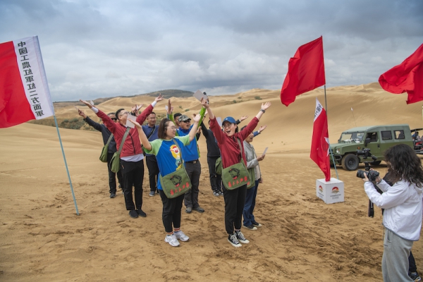 响沙湾,沙漠,度假地,景区,旅游,图片,照片,摄影,内蒙古响沙湾,内蒙古旅游,鄂尔多斯市旅游,莲花酒店,莲花度假酒店,莲沙度假岛,福沙度假岛,悦沙休闲岛,仙沙休闲岛,一粒沙度假村,在线预订,预定,旅行社,AAAAA,5A级旅游景区,库布齐,库布其沙漠,库布其旅游