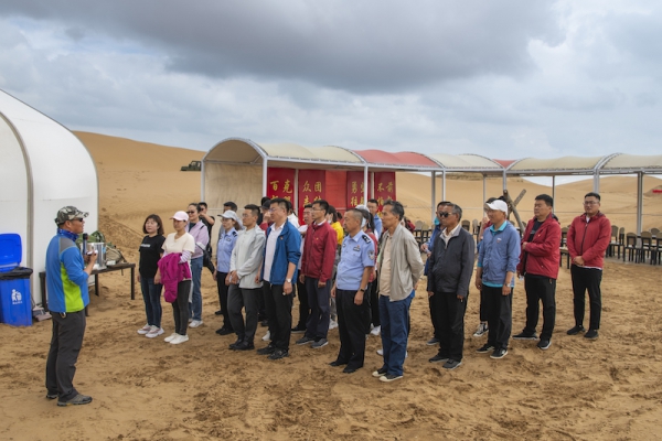 响沙湾,沙漠,度假地,景区,旅游,图片,照片,摄影,内蒙古响沙湾,内蒙古旅游,鄂尔多斯市旅游,莲花酒店,莲花度假酒店,莲沙度假岛,福沙度假岛,悦沙休闲岛,仙沙休闲岛,一粒沙度假村,在线预订,预定,旅行社,AAAAA,5A级旅游景区,库布齐,库布其沙漠,库布其旅游