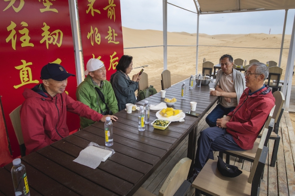 响沙湾,沙漠,度假地,景区,旅游,图片,照片,摄影,内蒙古响沙湾,内蒙古旅游,鄂尔多斯市旅游,莲花酒店,莲花度假酒店,莲沙度假岛,福沙度假岛,悦沙休闲岛,仙沙休闲岛,一粒沙度假村,在线预订,预定,旅行社,AAAAA,5A级旅游景区,库布齐,库布其沙漠,库布其旅游