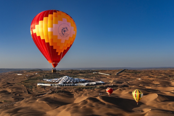 响沙湾,沙漠,度假地,景区,旅游,图片,照片,摄影,内蒙古响沙湾,内蒙古旅游,鄂尔多斯市旅游,莲花酒店,莲花度假酒店,莲沙度假岛,福沙度假岛,悦沙休闲岛,仙沙休闲岛,一粒沙度假村,在线预订,预定,旅行社,AAAAA,5A级旅游景区,库布齐,库布其沙漠,库布其旅游