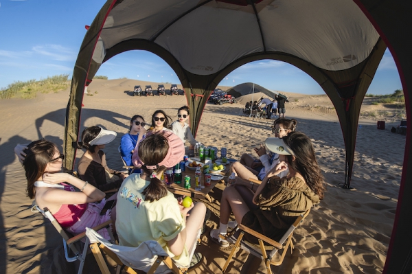 响沙湾,沙漠,度假地,景区,旅游,图片,照片,摄影,内蒙古响沙湾,内蒙古旅游,鄂尔多斯市旅游,莲花酒店,莲花度假酒店,莲沙度假岛,福沙度假岛,悦沙休闲岛,仙沙休闲岛,一粒沙度假村,在线预订,预定,旅行社,AAAAA,5A级旅游景区,库布齐,库布其沙漠,库布其旅游