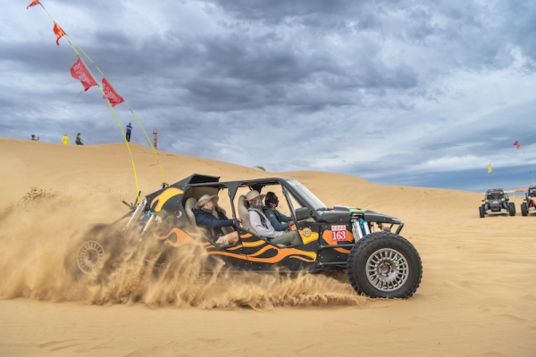 响沙湾,沙漠,度假地,景区,旅游,图片,照片,摄影,内蒙古响沙湾,内蒙古旅游,鄂尔多斯市旅游,莲花酒店,莲花度假酒店,莲沙度假岛,福沙度假岛,悦沙休闲岛,仙沙休闲岛,一粒沙度假村,在线预订,预定,旅行社,AAAAA,5A级旅游景区,库布齐,库布其沙漠,库布其旅游