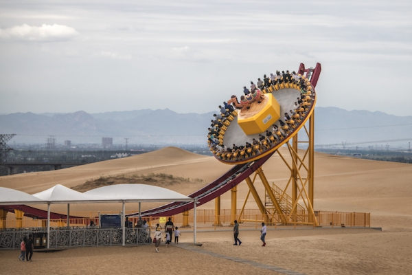响沙湾,沙漠,度假地,景区,旅游,图片,照片,摄影,内蒙古响沙湾,内蒙古旅游,鄂尔多斯市旅游,莲花酒店,莲花度假酒店,莲沙度假岛,福沙度假岛,悦沙休闲岛,仙沙休闲岛,一粒沙度假村,在线预订,预定,旅行社,AAAAA,5A级旅游景区,库布齐,库布其沙漠,库布其旅游