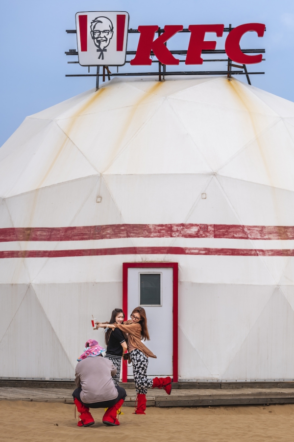 响沙湾,沙漠,度假地,景区,旅游,图片,照片,摄影,内蒙古响沙湾,内蒙古旅游,鄂尔多斯市旅游,莲花酒店,莲花度假酒店,莲沙度假岛,福沙度假岛,悦沙休闲岛,仙沙休闲岛,一粒沙度假村,在线预订,预定,旅行社,AAAAA,5A级旅游景区,库布齐,库布其沙漠,库布其旅游