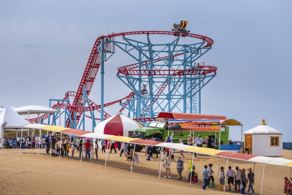 响沙湾,沙漠,度假地,景区,旅游,图片,照片,摄影,内蒙古响沙湾,内蒙古旅游,鄂尔多斯市旅游,莲花酒店,莲花度假酒店,莲沙度假岛,福沙度假岛,悦沙休闲岛,仙沙休闲岛,一粒沙度假村,在线预订,预定,旅行社,AAAAA,5A级旅游景区,库布齐,库布其沙漠,库布其旅游