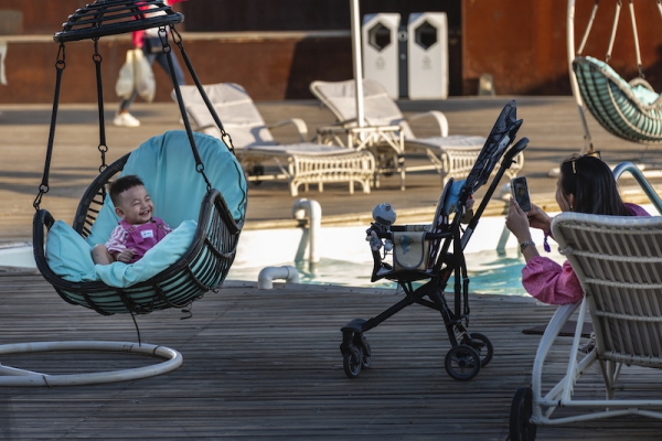 响沙湾,沙漠,度假地,景区,旅游,图片,照片,摄影,内蒙古响沙湾,内蒙古旅游,鄂尔多斯市旅游,莲花酒店,莲花度假酒店,莲沙度假岛,福沙度假岛,悦沙休闲岛,仙沙休闲岛,一粒沙度假村,在线预订,预定,旅行社,AAAAA,5A级旅游景区,库布齐,库布其沙漠,库布其旅游