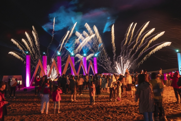 响沙湾,沙漠,度假地,景区,旅游,图片,照片,摄影,内蒙古响沙湾,内蒙古旅游,鄂尔多斯市旅游,莲花酒店,莲花度假酒店,莲沙度假岛,福沙度假岛,悦沙休闲岛,仙沙休闲岛,一粒沙度假村,在线预订,预定,旅行社,AAAAA,5A级旅游景区,库布齐,库布其沙漠,库布其旅游