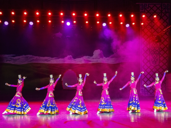 响沙湾,沙漠,度假地,景区,旅游,图片,照片,摄影,内蒙古响沙湾,内蒙古旅游,鄂尔多斯市旅游,莲花酒店,莲花度假酒店,莲沙度假岛,福沙度假岛,悦沙休闲岛,仙沙休闲岛,一粒沙度假村,在线预订,预定,旅行社,AAAAA,5A级旅游景区,库布齐,库布其沙漠,库布其旅游