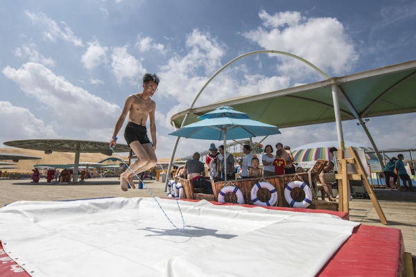 响沙湾,沙漠,度假地,景区,旅游,图片,照片,摄影,内蒙古响沙湾,内蒙古旅游,鄂尔多斯市旅游,莲花酒店,莲花度假酒店,莲沙度假岛,福沙度假岛,悦沙休闲岛,仙沙休闲岛,一粒沙度假村,在线预订,预定,旅行社,AAAAA,5A级旅游景区,库布齐,库布其沙漠,库布其旅游