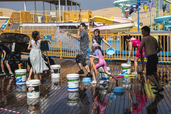 响沙湾,沙漠,度假地,景区,旅游,图片,照片,摄影,内蒙古响沙湾,内蒙古旅游,鄂尔多斯市旅游,莲花酒店,莲花度假酒店,莲沙度假岛,福沙度假岛,悦沙休闲岛,仙沙休闲岛,一粒沙度假村,在线预订,预定,旅行社,AAAAA,5A级旅游景区,库布齐,库布其沙漠,库布其旅游