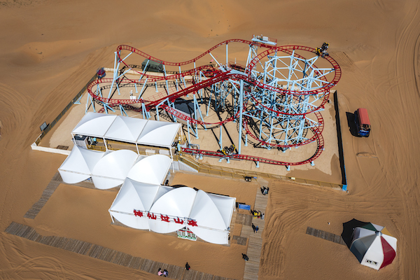 响沙湾,沙漠,度假地,景区,旅游,图片,照片,摄影,内蒙古响沙湾,内蒙古旅游,鄂尔多斯市旅游,莲花酒店,莲花度假酒店,莲沙度假岛,福沙度假岛,悦沙休闲岛,仙沙休闲岛,一粒沙度假村,在线预订,预定,旅行社,AAAAA,5A级旅游景区,库布齐,库布其沙漠,库布其旅游