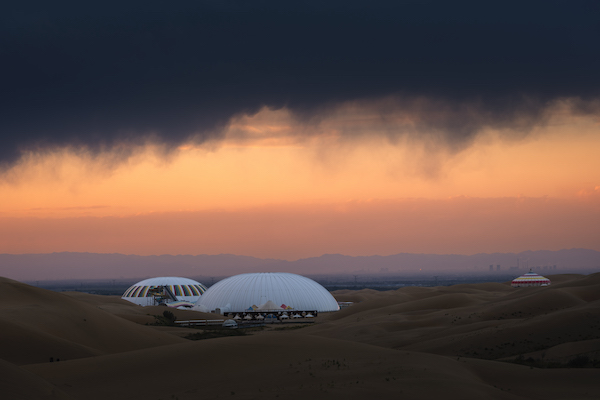 响沙湾,沙漠,度假地,景区,旅游,图片,照片,摄影,内蒙古响沙湾,内蒙古旅游,鄂尔多斯市旅游,莲花酒店,莲花度假酒店,莲沙度假岛,福沙度假岛,悦沙休闲岛,仙沙休闲岛,一粒沙度假村,在线预订,预定,旅行社,AAAAA,5A级旅游景区,库布齐,库布其沙漠,库布其旅游