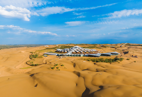 响沙湾,沙漠,度假地,景区,旅游,图片,照片,摄影,内蒙古响沙湾,内蒙古旅游,鄂尔多斯市旅游,莲花酒店,莲花度假酒店,莲沙度假岛,福沙度假岛,悦沙休闲岛,仙沙休闲岛,一粒沙度假村,在线预订,预定,旅行社,AAAAA,5A级旅游景区,库布齐,库布其沙漠,库布其旅游