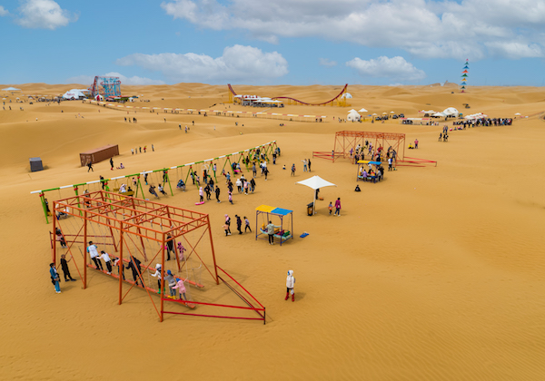 响沙湾,沙漠,度假地,景区,旅游,图片,照片,摄影,内蒙古响沙湾,内蒙古旅游,鄂尔多斯市旅游,莲花酒店,莲花度假酒店,莲沙度假岛,福沙度假岛,悦沙休闲岛,仙沙休闲岛,一粒沙度假村,在线预订,预定,旅行社,AAAAA,5A级旅游景区,库布齐,库布其沙漠,库布其旅游