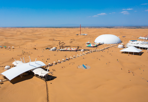 响沙湾,沙漠,度假地,景区,旅游,图片,照片,摄影,内蒙古响沙湾,内蒙古旅游,鄂尔多斯市旅游,莲花酒店,莲花度假酒店,莲沙度假岛,福沙度假岛,悦沙休闲岛,仙沙休闲岛,一粒沙度假村,在线预订,预定,旅行社,AAAAA,5A级旅游景区,库布齐,库布其沙漠,库布其旅游