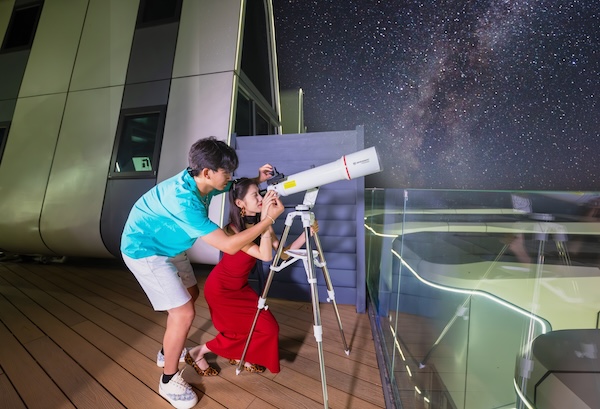 响沙湾,沙漠,度假地,景区,旅游,图片,照片,摄影,内蒙古响沙湾,内蒙古旅游,鄂尔多斯市旅游,莲花酒店,莲花度假酒店,莲沙度假岛,福沙度假岛,悦沙休闲岛,仙沙休闲岛,一粒沙度假村,在线预订,预定,旅行社,AAAAA,5A级旅游景区,库布齐,库布其沙漠,库布其旅游