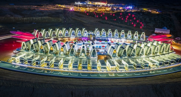 响沙湾,沙漠,度假地,景区,旅游,图片,照片,摄影,内蒙古响沙湾,内蒙古旅游,鄂尔多斯市旅游,莲花酒店,莲花度假酒店,莲沙度假岛,福沙度假岛,悦沙休闲岛,仙沙休闲岛,一粒沙度假村,在线预订,预定,旅行社,AAAAA,5A级旅游景区,库布齐,库布其沙漠,库布其旅游